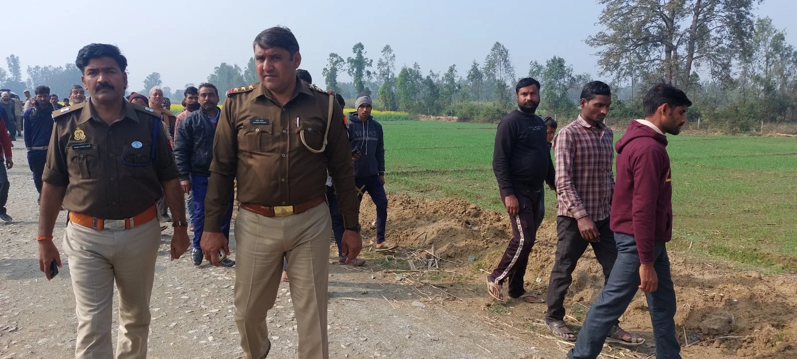 पीलीभीत: फसल की रखवाली करने गए पूर्व प्रधान के बेटे की हत्या, शव फंदे से लटकाया