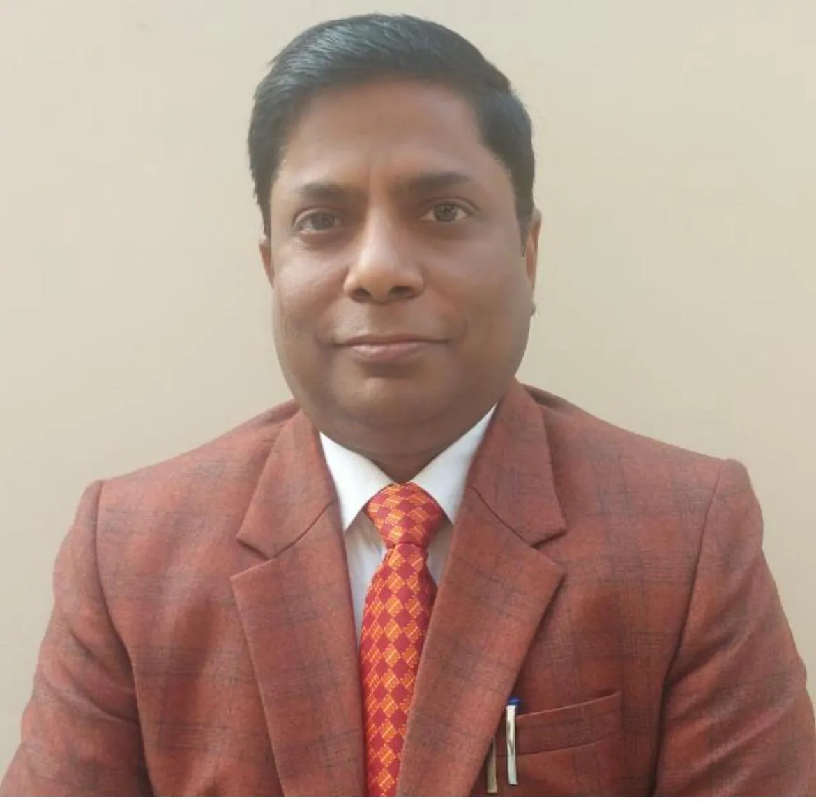 UP : आईएएस अफसर अनिल कुमार का निधन, मेदांता अस्पताल में चल रहा था इलाज