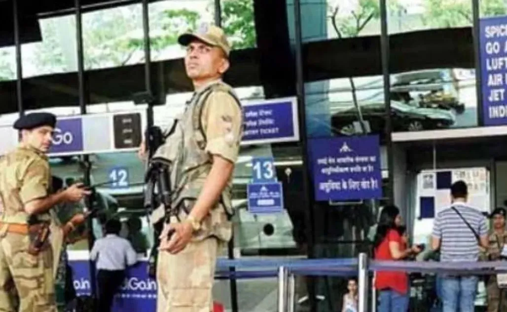 बेंगलुरु हवाई अड्डे के लिए सीआईएसएफ के अतिरिक्त 1700 कर्मियों की तैनाती को मंजूरी 