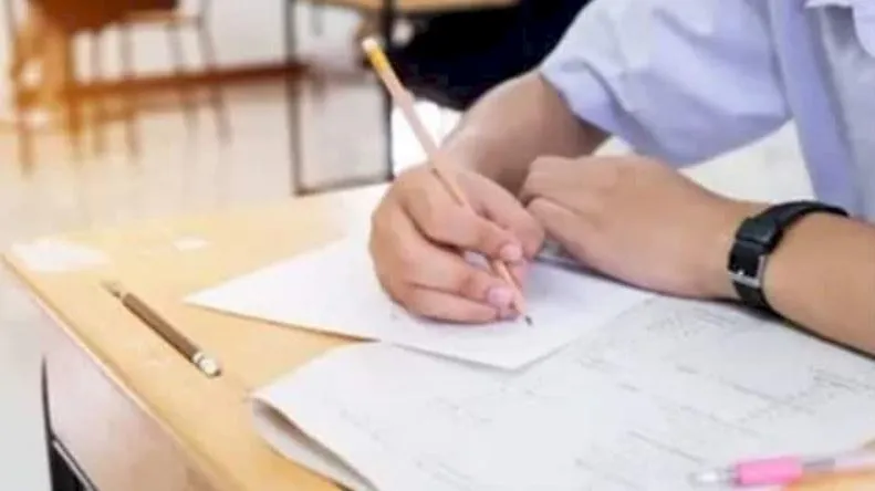 यूपी बोर्ड: दो दिन में ही 449 परीक्षार्थियों ने छोड़ दी प्रयोगात्मक परीक्षा, अफसर भी हुए हैरान