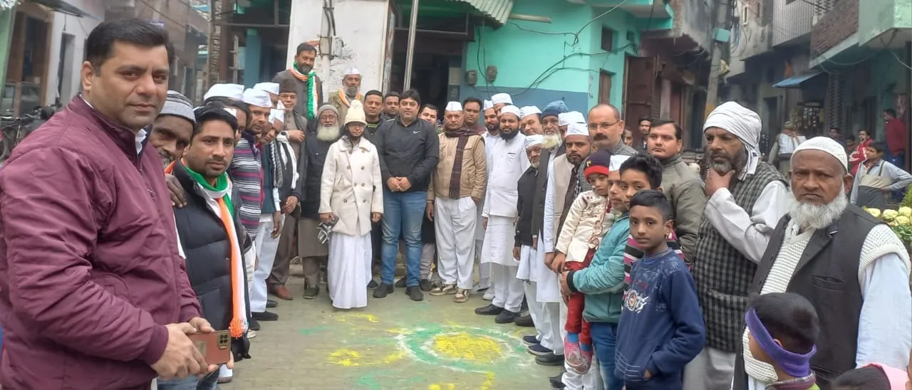 कांग्रेसियों द्वारा निकाली गई प्रभात फेरी