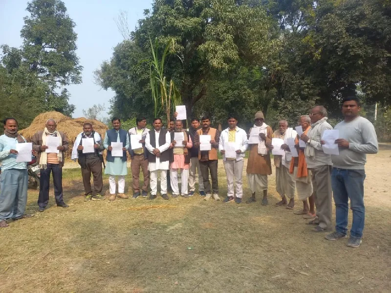 अयोध्या : किसान भेज रहे सीएम को पाती,गन्ना मूल्य घोषित करने की मांग