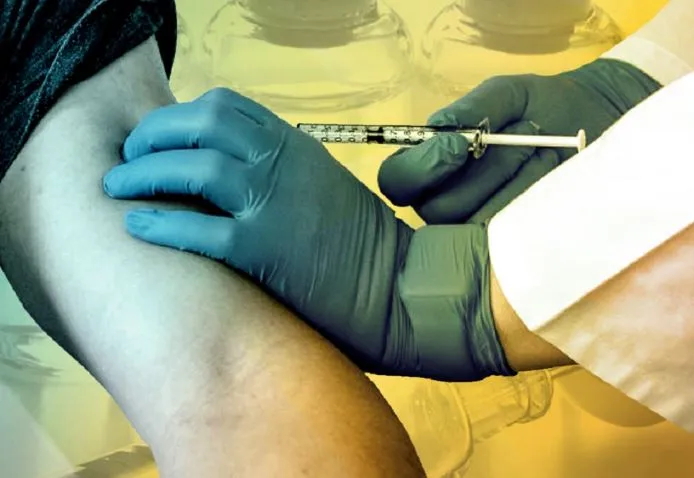 कोविड रोधी टीकों के दुष्प्रभाव वाली मीडिया रिपोर्ट त्रुटिपूर्ण: स्वास्थ्य मंत्रालय 