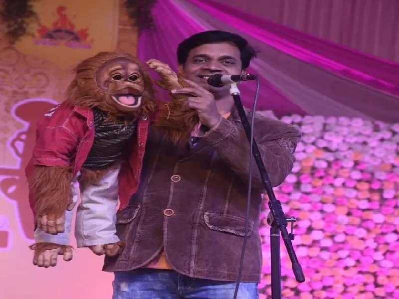 अयोध्या महोत्सव में लगा कॉमेडी का तड़का, लोकनृत्य ने किया मंत्रमुग्ध