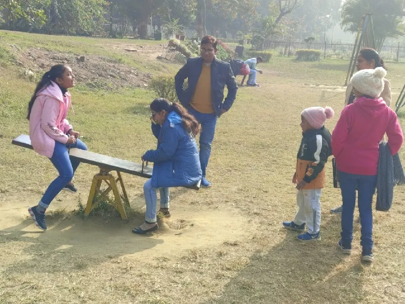 अयोध्या : सात किमी प्रतिघंटे की रफ्तार से चलीं हवाएं, गलन बरकरार