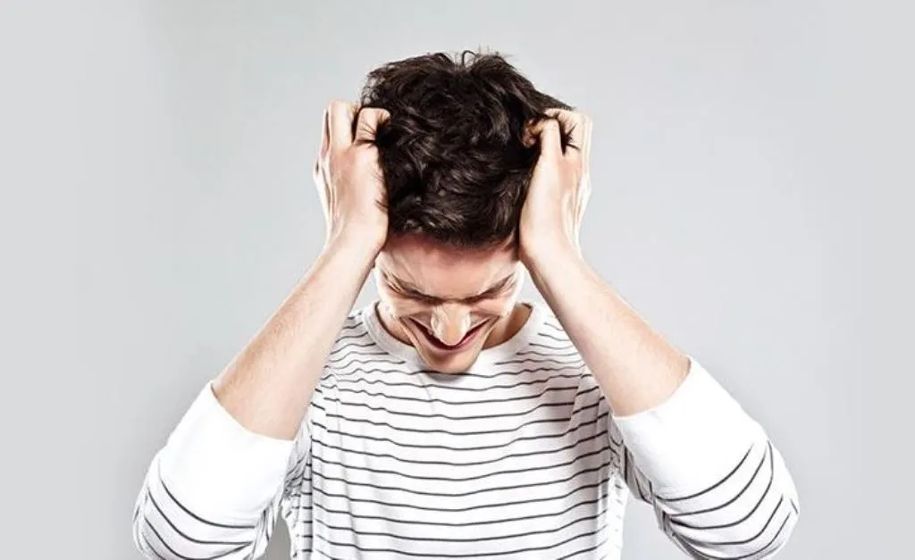 आप भी गुस्से में हो जाते हैं बेकाबू, इन तरीकों को आजमाकर अपना गुस्सा पलभर में करें शांत