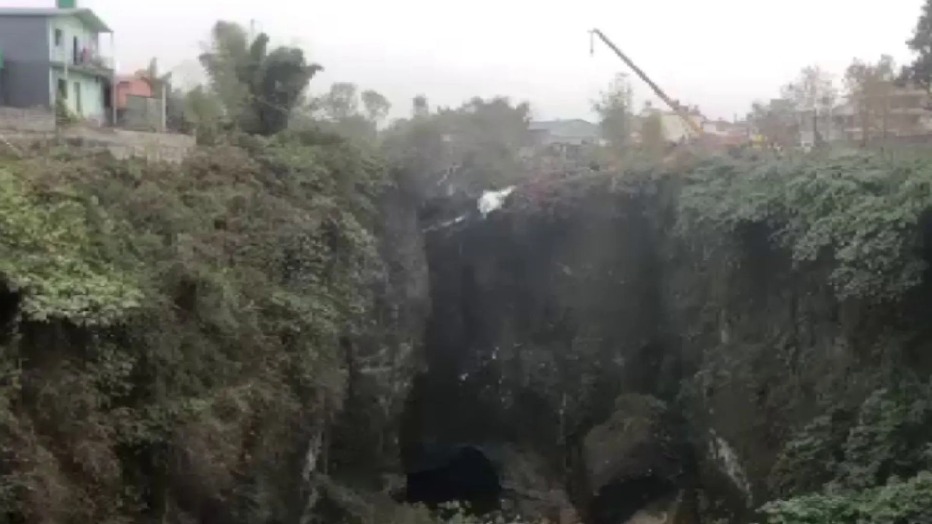 Nepal Plane Crash : 68 लोगों की मौत, चार लापता लोगों की तलाश जारी