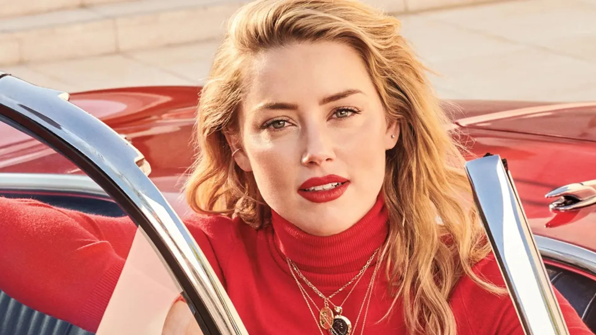 जहर खाकर SSP दफ्तर पहुंचा पति (3)