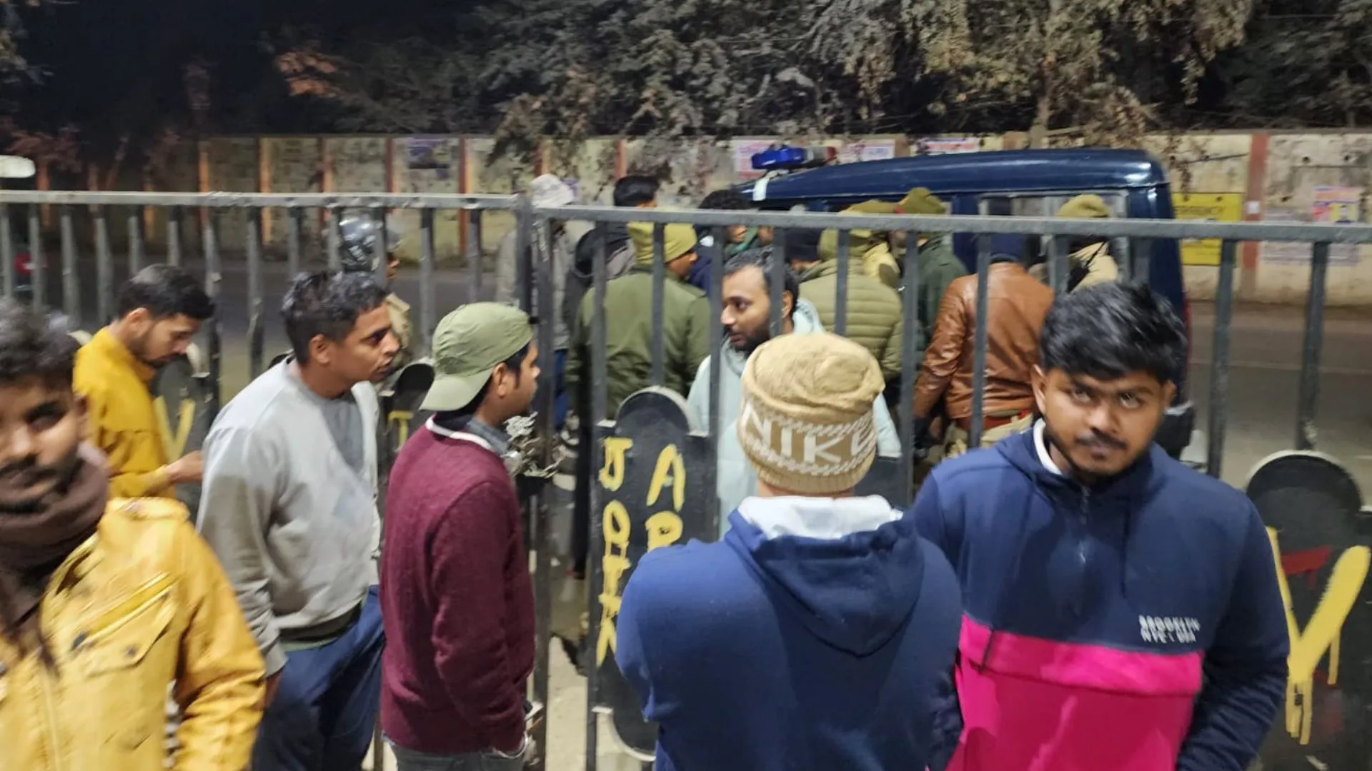 बरेली : मैं हूं विधायक का भतीजा ... बोलकर बीटेक छात्र पर झोंका फायर