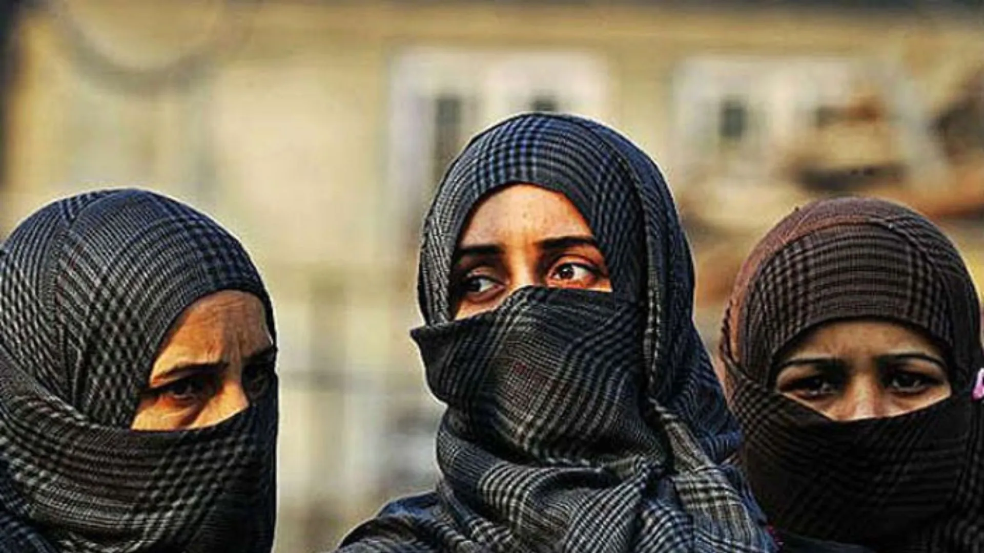 सुप्रीम कोर्ट बहुविवाह, निकाह हलाला प्रथा पर सुनवाई के लिए पांच-सदस्यीय नई पीठ गठित करेगा 