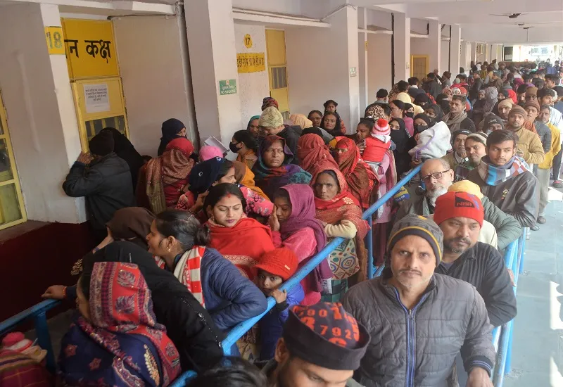 मुरादाबाद : चिंताजनक! जिला अस्पताल के भरोसे रहे तो टूट जाएगी जिंदगी की डोर