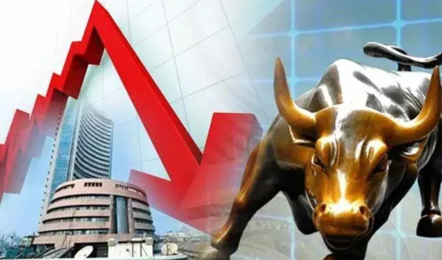 Stock Market : मंदी के खतरे से गिरा शेयर बाजार, रुपए में भी सात पैसे की गिरावट