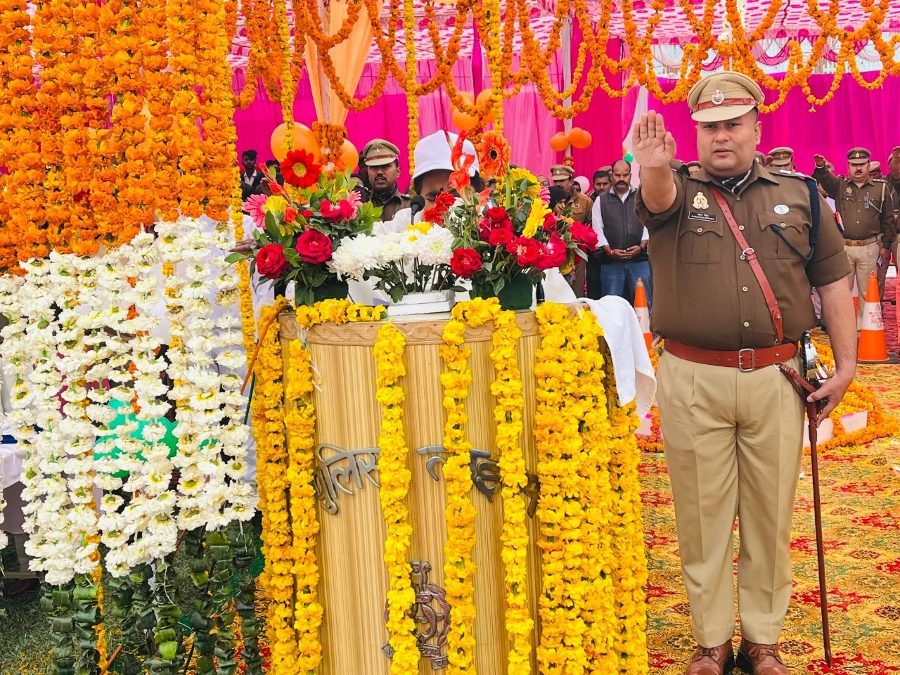 पुलिस अधीक्षक चक्रेश मिश्रा