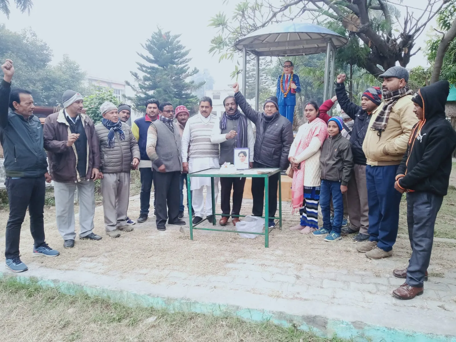 हल्द्वानी: केक काटकर मनाया बसपा सुप्रीमो मायावती का जन्मदिन