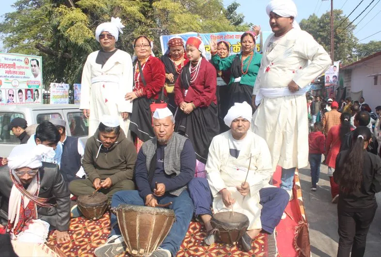 खटीमाः उत्तरायणी कौतिक लालकोठी के आगाज पर रंगारंग कार्यक्रमों की धूम