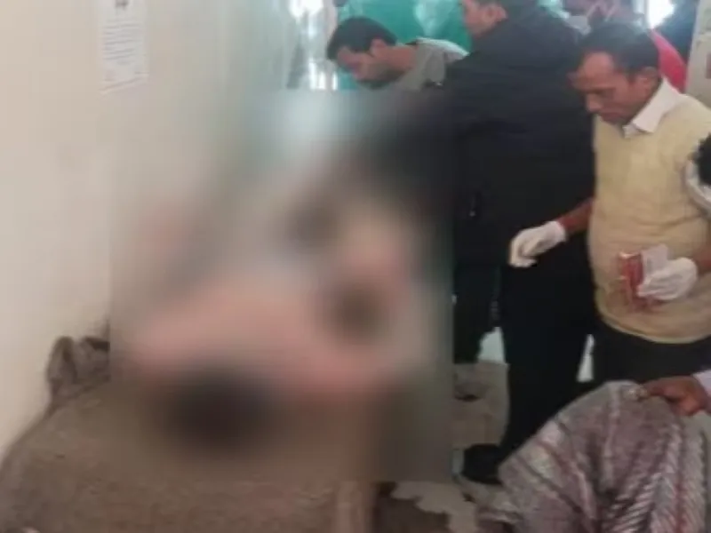  बाराबंकी : तहसीलदार की डांट से आहत युवक ने खुद को लगाई आग, हालत गंभीर