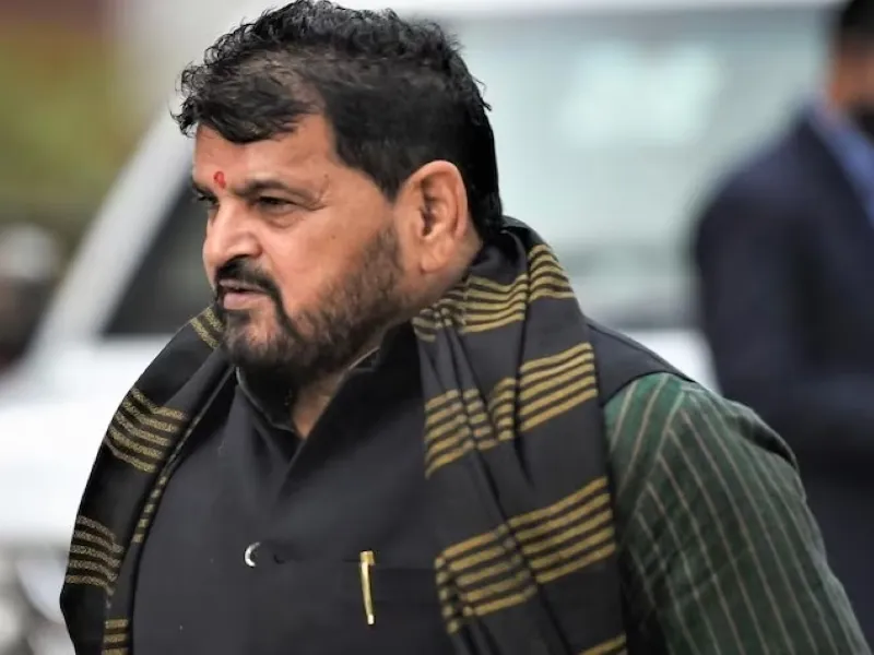 WFI Controversy : प्रतियोगिता के दौरान बिना पगड़ी के नजर आए बृजभूषण