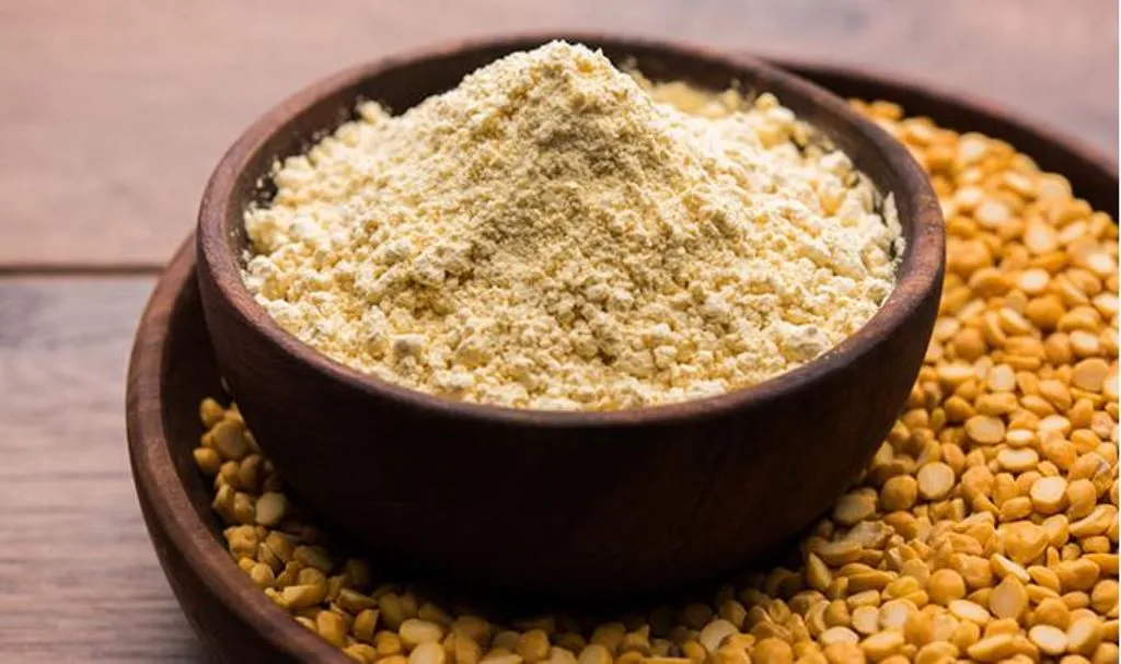 बेसन में पाया जाने वाला फाइबर और प्रोटीन कई बीमारियों की कर देता है छुट्टी, जानें इसके फायदे  