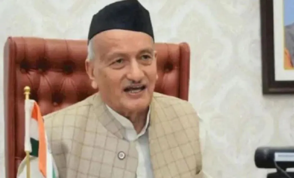 भगत सिंह कोश्यारी ने गणतंत्र दिवस पर कहा- आइए, महाराष्ट्र को मजबूत और विकसित बनाएं