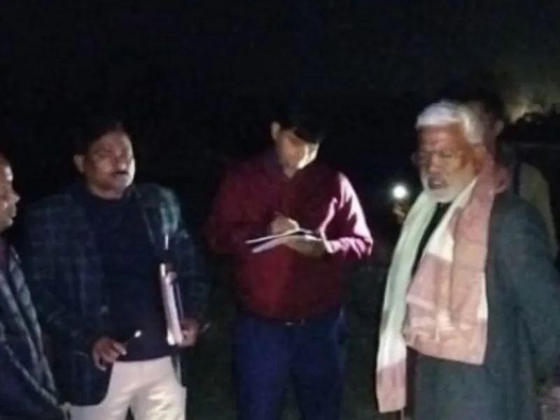  हरदोई : देर रात जल शक्ति मंत्री पहुंचे नहर का हाल जानने