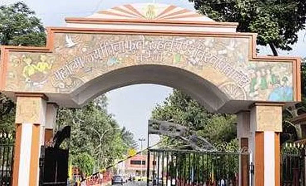 बरेली: रुविवि परिसर में गेट नंबर 2 और 3 पर प्रवेश का समय निर्धारित