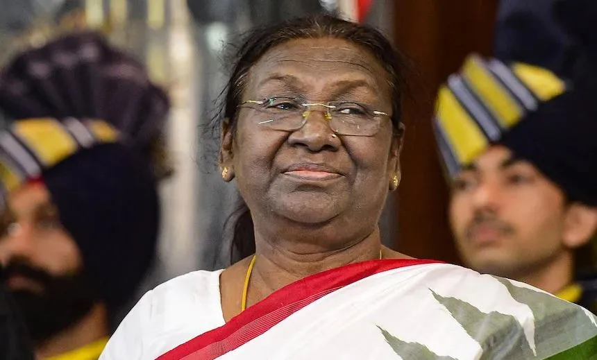 सरकार ने आदिवासी गौरव के लिए अभूतपूर्व फैसले किए हैं: राष्ट्रपति द्रौपदी मुर्मू 