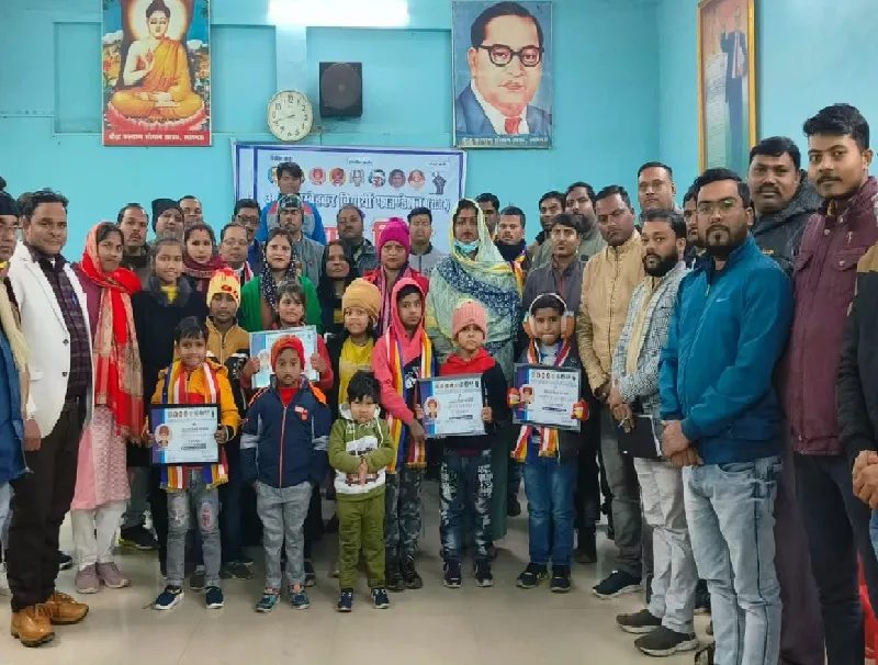 लखनऊ : छात्र-छात्राओं को किया गया सम्मानित