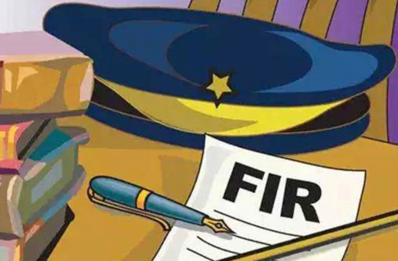 मुरादाबाद: पद्मावत एक्सप्रेस के यात्री से मारपीट, 10 अज्ञात लोगों पर FIR