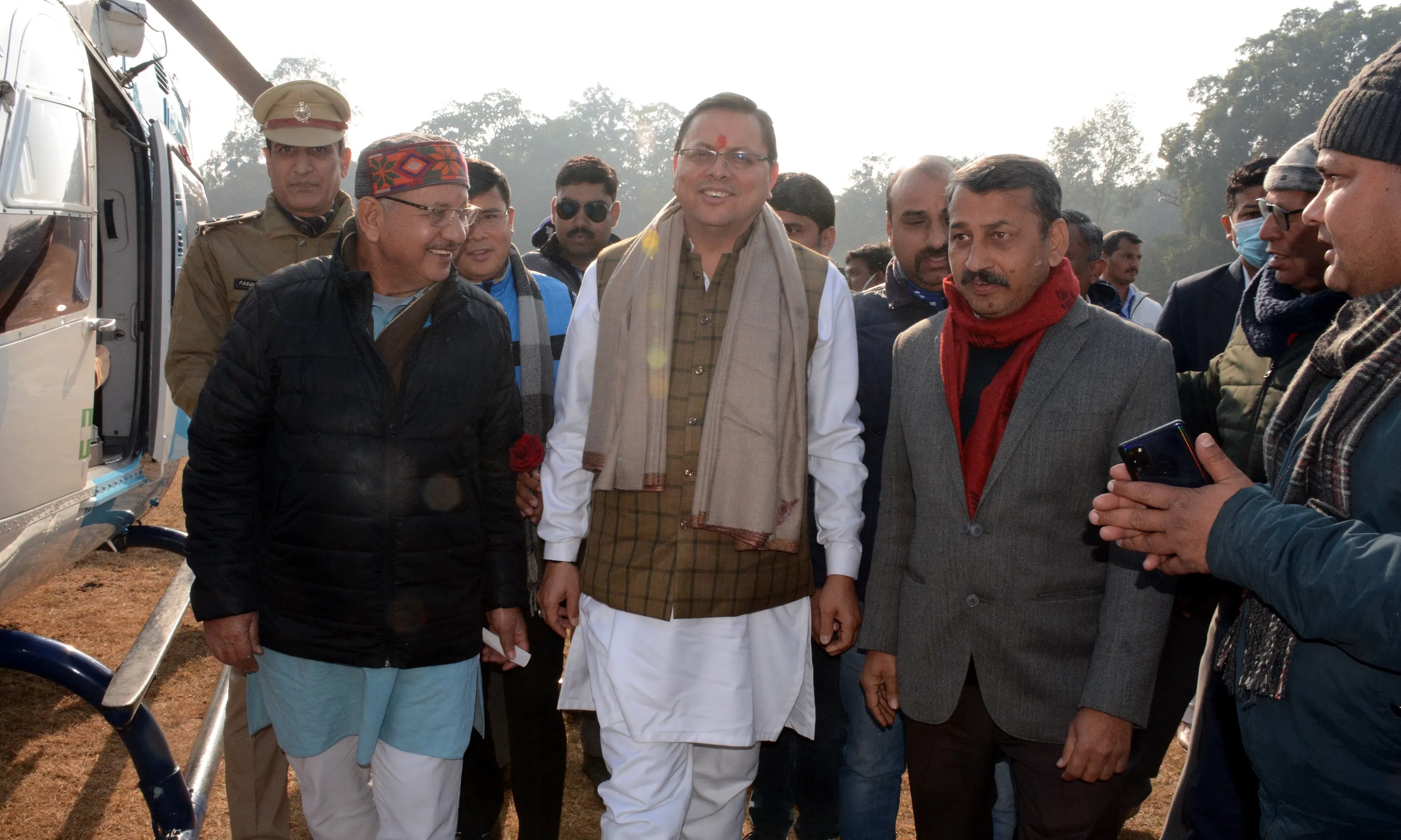 हल्द्वानी: मुख्यमंत्री धामी के हेलीकॉप्टर की एफटीआई मैदान में इमरजेंसी लैंडिंग