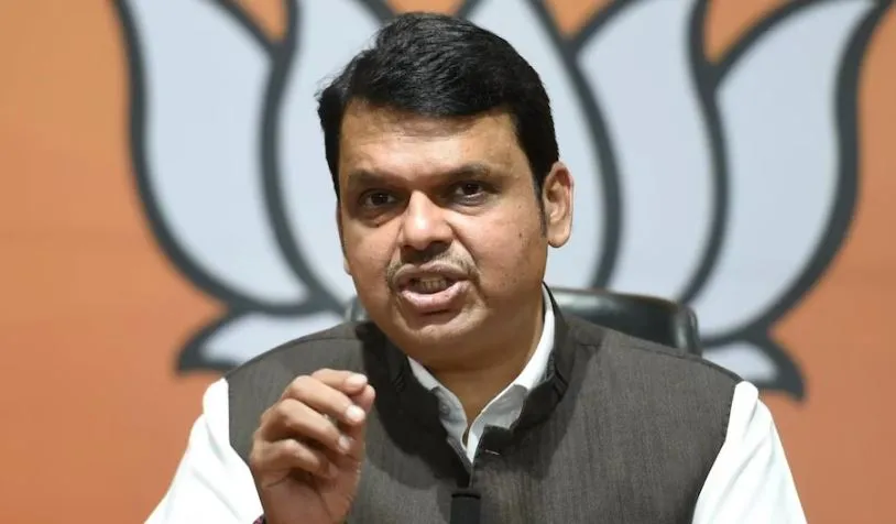 मुंबई पुलिस के पूर्व प्रमुख पांडे को मेरी गिरफ्तारी का ‘लक्ष्य’ दिया गया था: फडणवीस