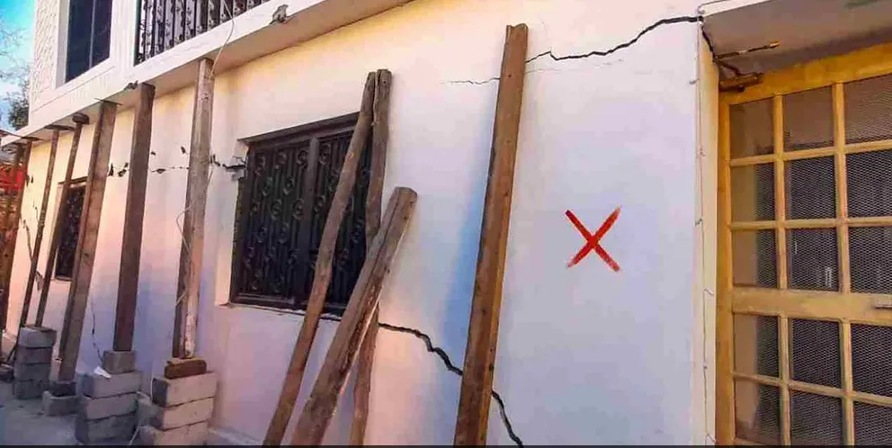 जोशीमठ के बाद कर्णप्रयाग शहर पर संकट, आठ मकानों को खाली करने का नोटिस जारी 