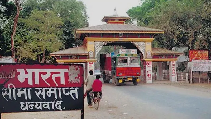 बनबसा: सीमा पर नेपाली युवक और बालिका को पकड़ा 