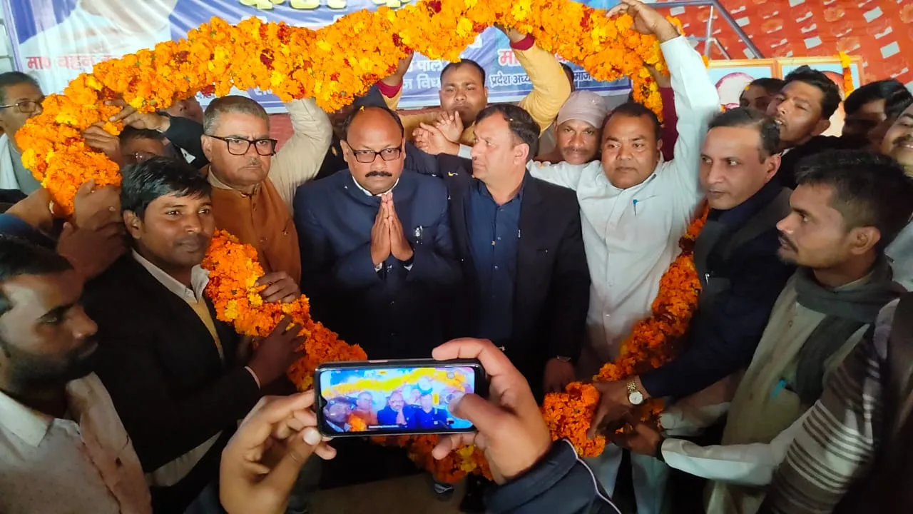 बरेली: मीरगंज में कैडर कैंप का हुआ आयोजन, बसपा प्रदेश अध्यक्ष ने किया निरीक्षण
