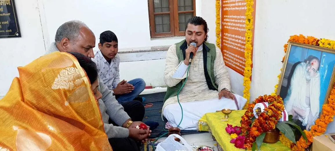 बरेली: संकटमोचक हनुमान मंदिर में हुआ द्वितीय वार्षिकोत्सव का आयोजन