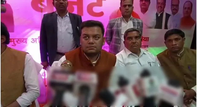 कासगंज: बेसिक शिक्षा में पुरानी पेंशन बहाली पर कोई विचार नहीं- शिक्षा मंत्री 