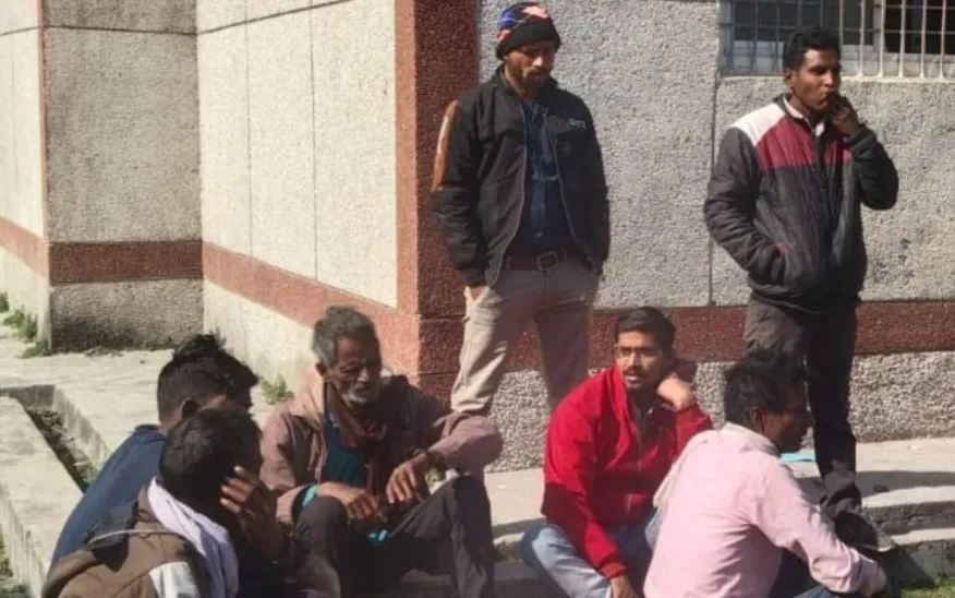 पीलीभीत: देर रात तक भाई-बहन के साथ की हंसी-मजाक, सुबह फंदे से लटका मिला शव   