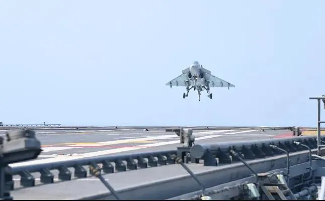 Video: INS Vikrant पर पहली बार 'MiG-29K' की सफल लैंडिंग, भारत के लिए बड़ी कामयाबी
