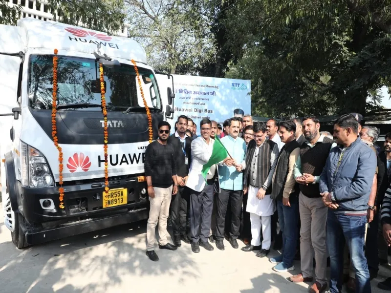 डिजी बस से गांव-गांव आधुनिक डिजिटल शिक्षा से जुड़ेंगे ग्रामीण बच्चे :नितिन अग्रवाल