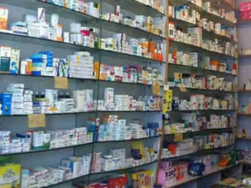 अयोध्या में डॉक्टर व मेडिकल स्टोर संचालक के खेल से मरीज हो रहे हलकान 