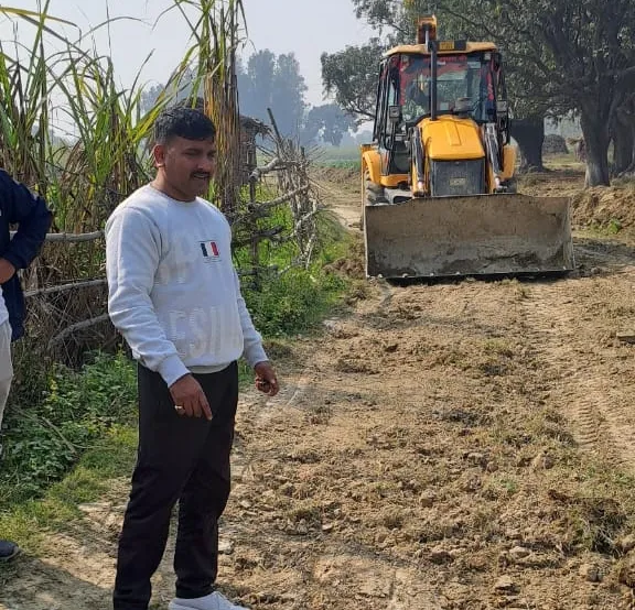 अयोध्या: सांसद ने दी सौगात, ढाई करोड़ की लागत से मार्ग निर्माण शुरू 