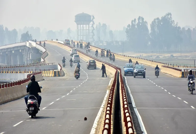 मुरादाबाद : जल्द रोशन होगा सोनकपुर ओवरब्रिज, अंधेरे से मिलेगी राहत