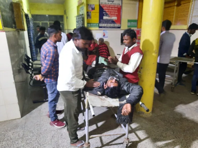 रायबरेली: अलग-अलग मार्ग दुर्घटनाओं में आठ घायल ,पांच की हालत गंभीर