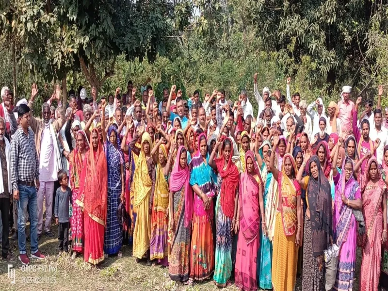 बहराइच: रेंजर पर Action न होने से भड़के ग्रामीणों का प्रदर्शन, दी बड़ी चेतावनी