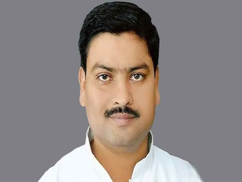 छलावा है केन्द्र सरकार का आम बजट :पवन पांडेय 