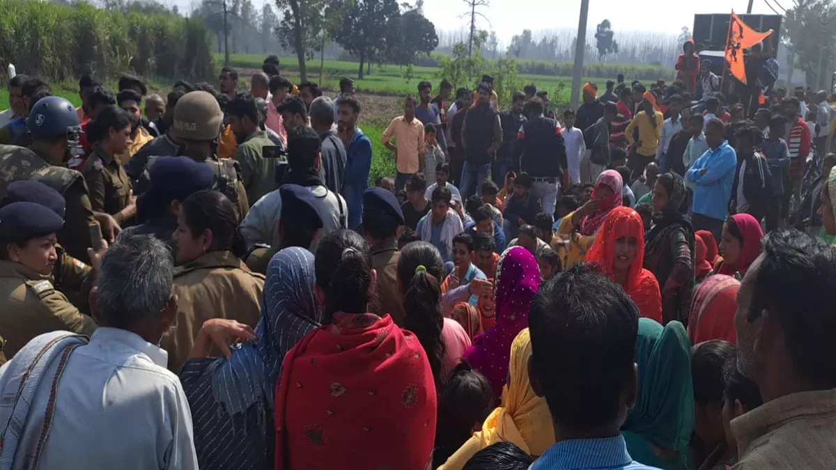 हरिद्वार: शोभायात्रा की अनुमति ना मिलने से हुआ हंगामा 
