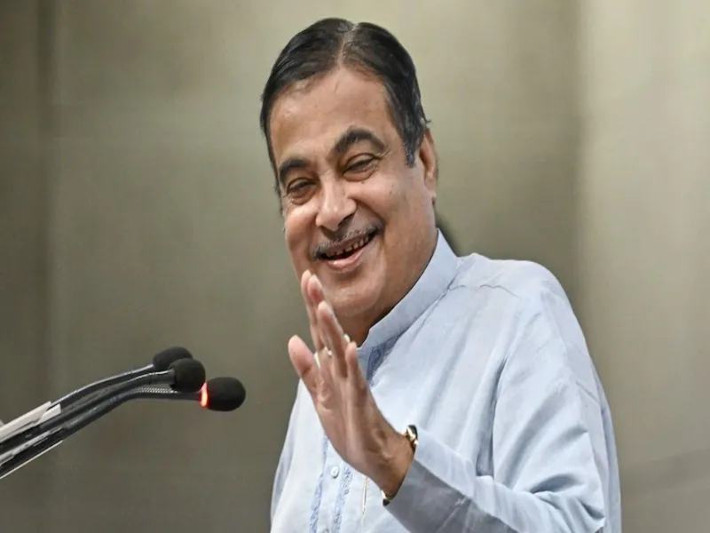 UP GIS-2023 में बोले केंद्रीय मंत्री गडकरी- 5 साल में ऑटो इंडस्ट्री का टर्नओवर बढ़ाकर करेंगे 15 लाख करोड़ 