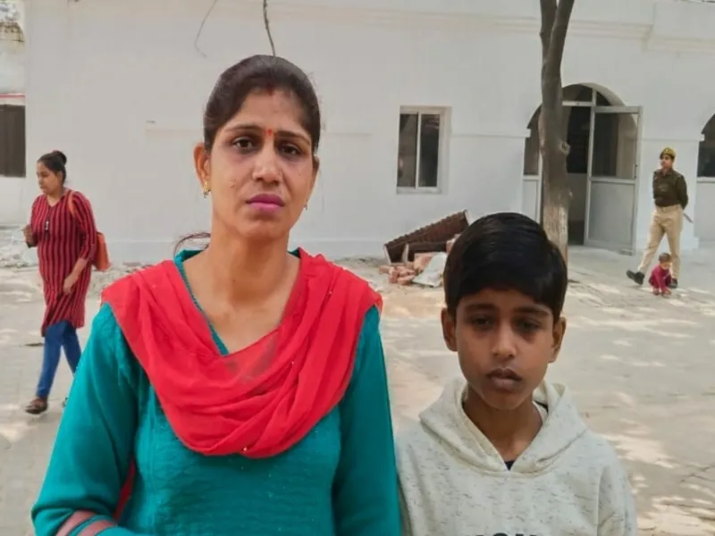 हरदोई में देवरों ने भाभी को बनाया जालसाजी का शिकार, जान से मारने की दे रहे धमकी 