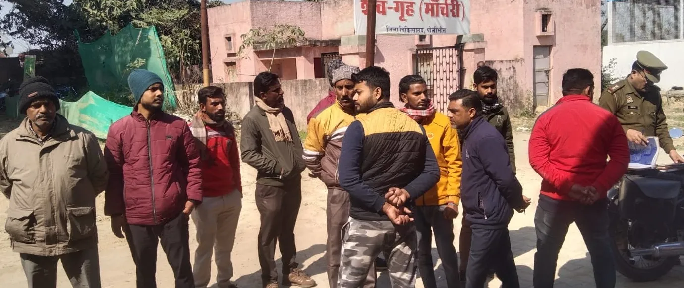 पीलीभीत: बुजुर्ग को कार ने मारी टक्कर...बोनट पर गिरे तो और बढ़ा दी स्पीड, मौत 