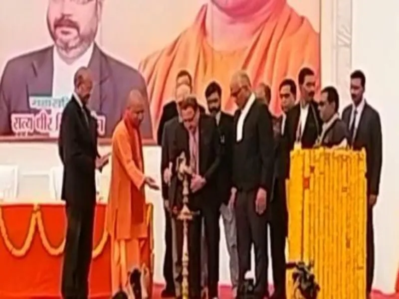 न्याय, शिक्षा और अध्यात्म की धरती है प्रयागराज, आम आदमी की बड़ी आस हैं अधिवक्ता :CM योगी