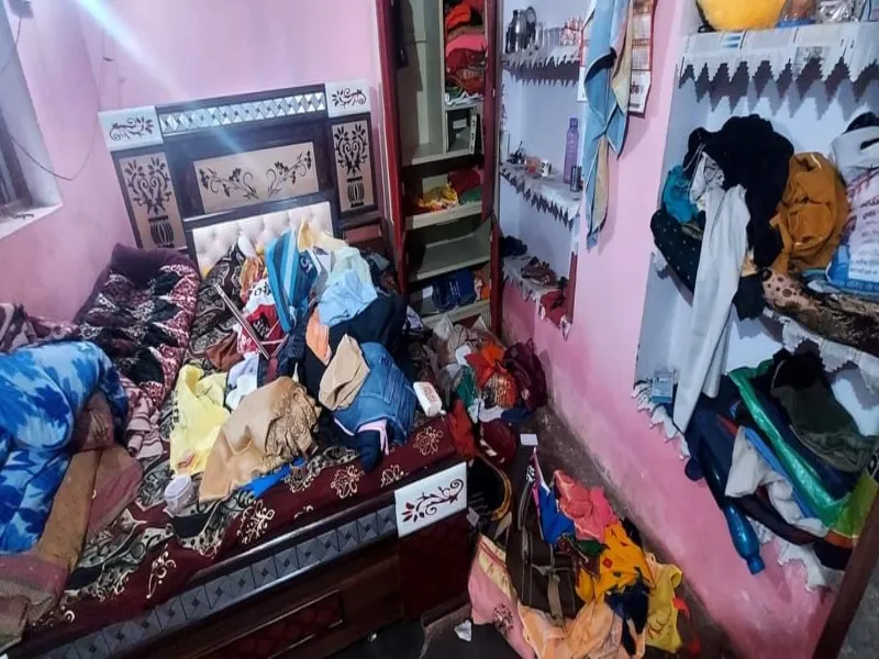 बांदा: घर में घुसे बदमाशों ने लाखों की लूट को दिया अंजाम, देखे जाने पर की फायरिंग    